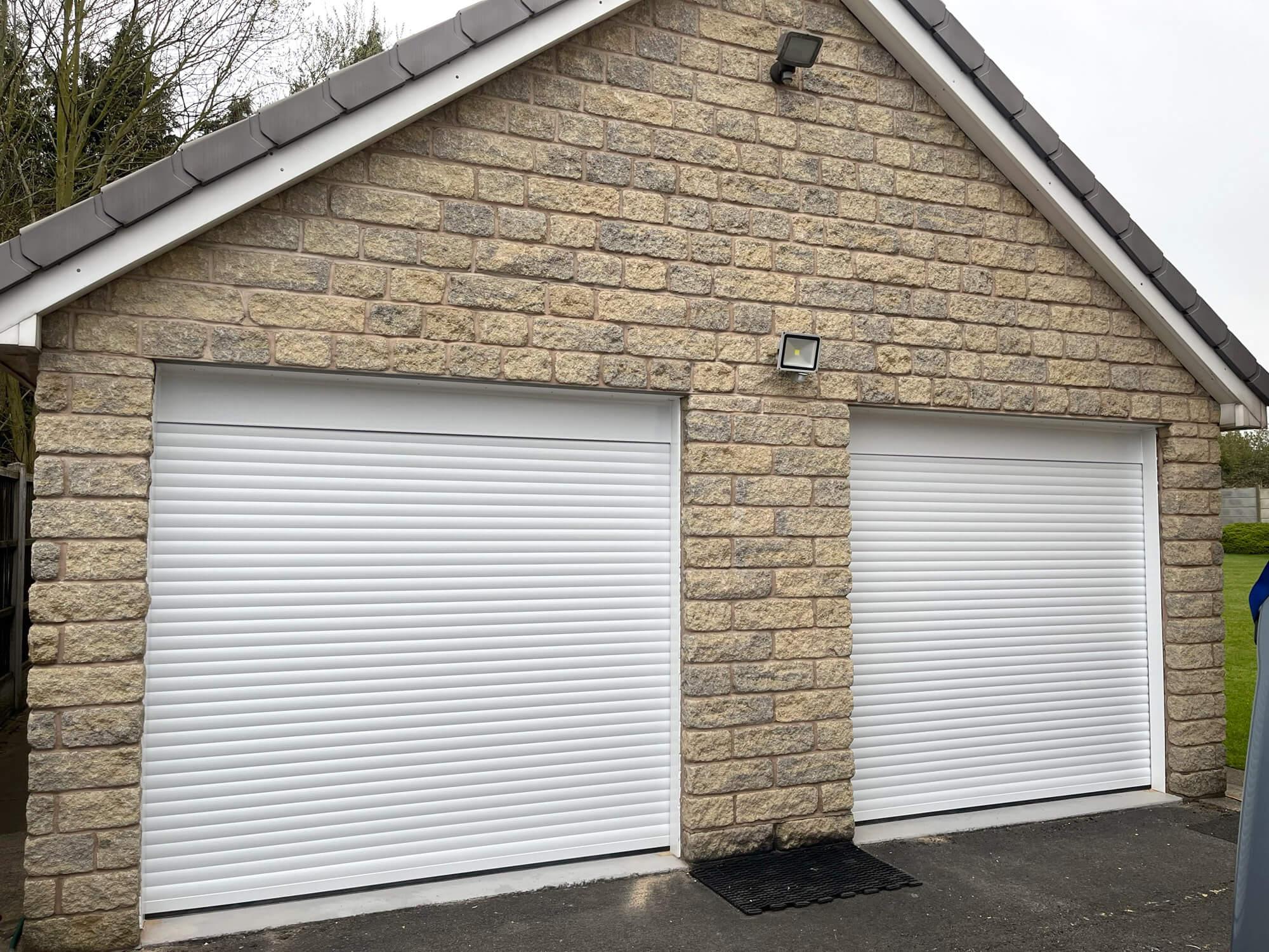 Double insulated garage door - outside