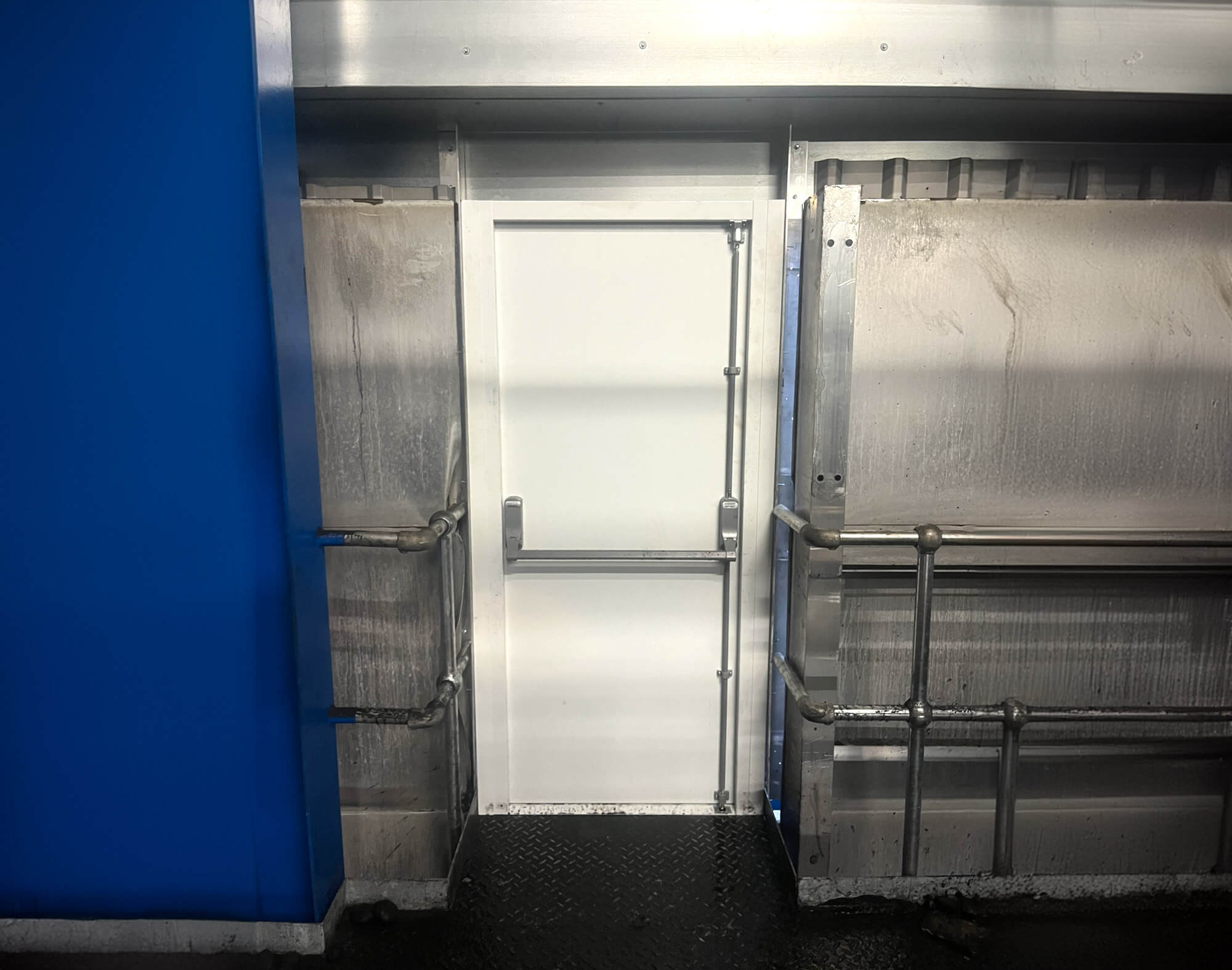 Single fire doors - inside